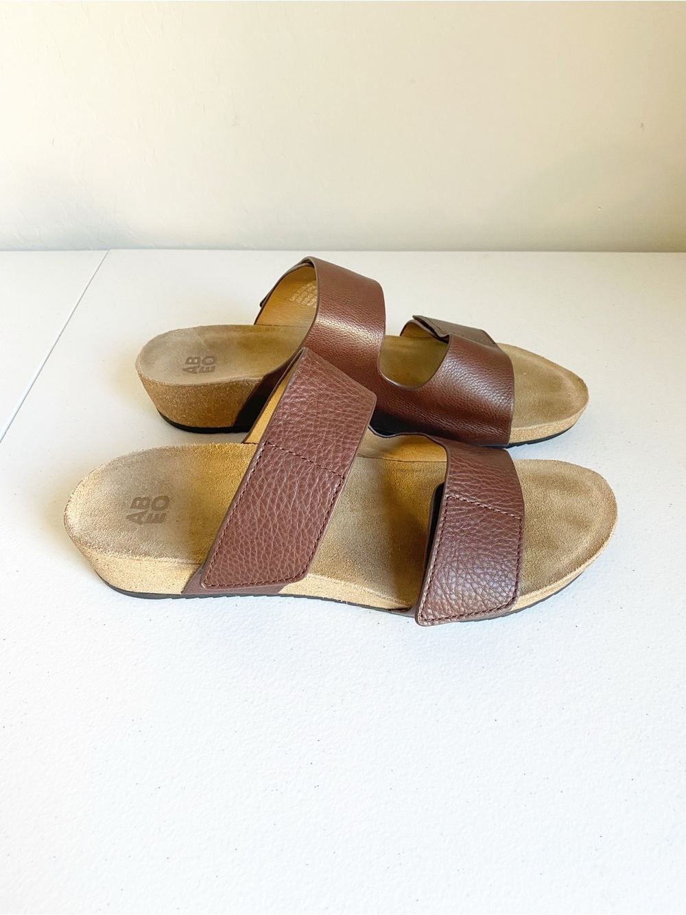 ABEO Gabie Slide Sandals in Brown Leather Size 11
